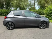 Used Toyota Yaris Sport 99 HP (72 kW) 2015 Grey Hatchback