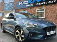 Used Ford Focus Active 125 HP (91 kW) 2019 Blue Hatchback