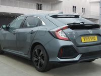 Begagnad Honda Civic SR 126 HK (92 kW) 2019 Grå Halvkombi