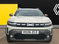 Used Dacia Duster Extreme 140 HP (102 kW) 2026 Cream Estate