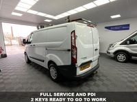 Begagnad Ford Transit Custom 104 HK (76 kW) 2016 Vit Van