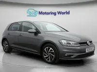 Usado VW Golf VII Match 115 HP (84 kW) 2019 Cinzento Citadino