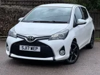 Used Toyota Yaris Design 99 HP (72 kW) 2017 White Hatchback