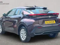 Used Toyota C-HR 140 HP (102 kW) 2024 Deep amethyst SUV