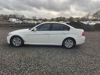 Used BMW 318 2009 White Sedan