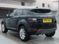 Used Land Rover Range Rover evoque SE 180 HP (132 kW) 2017 Black Estate