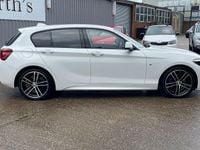 Używany BMW 118 Efficient Dynamics 136 KM (100 kW) 2018 Biały Hatchback