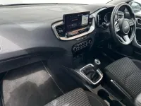 Usado Kia XCeed 2024 Cinzento SUV