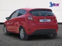 Used Ford Fiesta Zetec 82 HP (60 kW) 2016 Red Hatchback