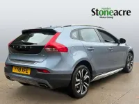 Used Volvo V40 Pro 152 HP (111 kW) 2018 Blue Hatchback