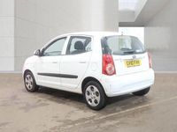 Used Kia Picanto 64 HP (47 kW) 2010 White Hatchback