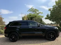 Used Jeep Grand Cherokee Overland 247 HP (181 kW) 2015 Black SUV