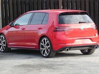 Begagnad VW Golf VII GTI 2019 Röd Halvkombi