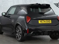 Used Mini Cooper Hatch 154 HP (113 kW) 2024 Black Hatchback