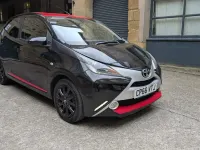 Begagnad Toyota Aygo x-press 68 HK (50 kW) 2017 Svart Halvkombi