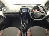 Used Citroën C1 Shine 72 HP (52 kW) 2021 White Hatchback