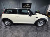 Usado Mini Cooper Hatch 136 CV (100 kW) 2018 Blanco Utilitario