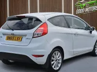 Used Ford Fiesta Titanium 101 HP (74 kW) 2015 White Hatchback