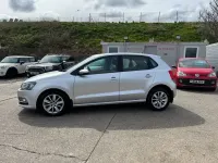 Begagnad VW Polo SE 90 HK (66 kW) 2015 Silver Halvkombi