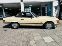 Used Mercedes SL280 185 HP (136 kW) 1984 Cream Cabriolet