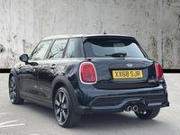 Begagnad Mini Cooper S Exclusive 192 HK (141 kW) 2023 Svart Halvkombi
