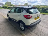 Używany Renault Captur Dynamique 90 KM (66 kW) 2015 Beżowy SUV