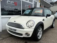 Used Mini Cooper Hatch 2009 White Hatchback