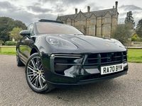 Used Porsche Macan Turbo 440 HP (323 kW) 2020 Black SUV