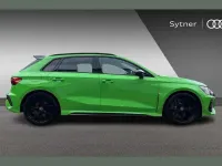 Usado Audi RS3 Sport 400 CV (294 kW) 2022 Verde Berlina