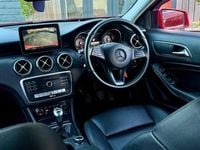Used Mercedes A160 102 HP (75 kW) 2016 Red Hatchback