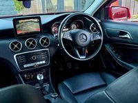 Used Mercedes A160 102 HP (75 kW) 2016 Red Hatchback