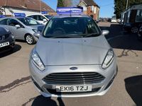 Used Ford Fiesta Zetec 82 HP (60 kW) 2016 Silver Hatchback