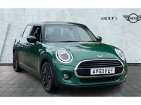 Usado Mini Cooper Classic 136 CV (100 kW) 2019 Verde Utilitario