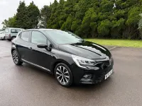 Used Renault Clio Iconic 100 HP (73 kW) 2020 Black Hatchback