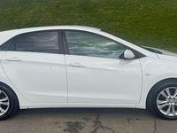 Used Hyundai i30 Edition 100 HP (73 kW) 2013 White Hatchback
