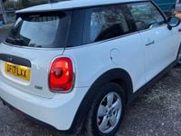 Used Mini ONE Hatch 102 HP (75 kW) 2017 White Hatchback