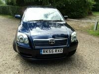 Used Toyota Avensis 127 HP (93 kW) 2005 Sedan
