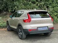 Usado Volvo XC40 Plus 2022 Dorado SUV