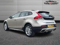 Used Volvo V40 Pro 152 HP (111 kW) 2017 Gold Hatchback