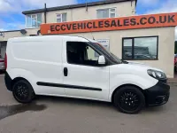 Used Fiat Doblò 95 HP (69 kW) 2018 White MPV