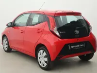 Gebraucht Toyota Aygo X-play 72 PS (52 kW) 2020 Rot Kleinwagen