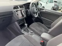 Używany VW Tiguan Elegance 190 KM (139 kW) 2023 Szary SUV