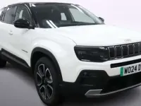 Begagnad Jeep Avenger Summit 114 kW (156 HK) 2024 Vit SUV