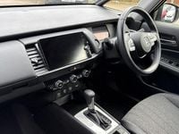 Used Honda Jazz Hybrid 109 HP (80 kW) 2021 White Hatchback