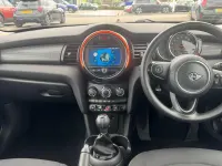 Used Mini Cooper Classic 134 HP (98 kW) 2020 White Hatchback