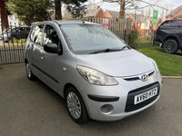 Used Hyundai i10 Classic 77 HP (56 kW) 2010 Silver Hatchback