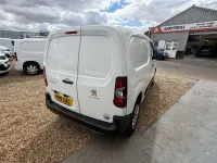Used Peugeot Partner 2019 White MPV