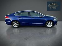 Used Ford Mondeo Zetec 160 HP (117 kW) 2016 Blue Hatchback