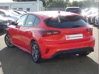 Used Ford Focus ST-Line 153 HP (112 kW) 2023 Red Hatchback