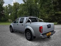 Usado Nissan Navara Tekna 190 HP (139 kW) 2011 Prateado Pickup